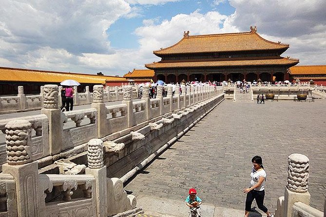 11-Day Small-Group China Tour: Beijing, Xi'an, Guilin, Yangshuo and Shanghai - Terracotta Warriors and a Tang show night in Xian