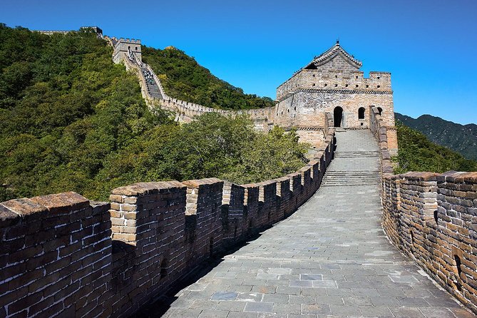 15-Day Classic China Tour with Yangtze Cruise - Beijing’s Big Icons: Tiananmen, Forbidden City, Lama Temple, Temple of Heaven