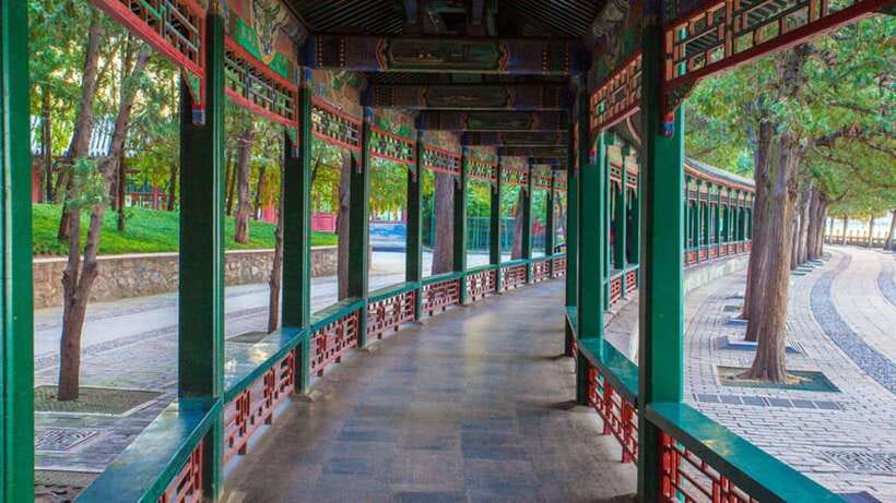 2-Day Beijing Must-See Tour:4 UNESCO Sites+Tian'anmen&Hutong - Summer Palace and Olympic Park Photo Stop, Calm Gardens After Big Walls