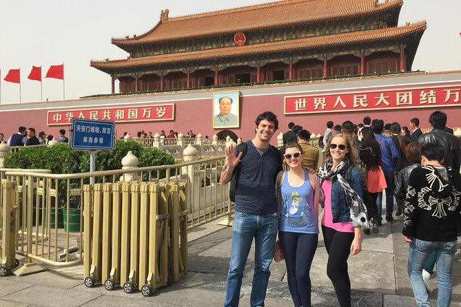 2-Day Private Beijing Highlight Tour with Great Wall and Optional Evening Show - Day 2 Great Wall day: Mutianyu or Badaling plus Ming Tombs and tea