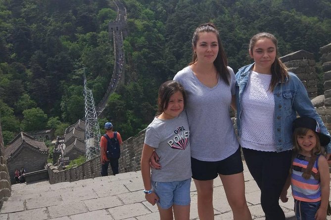 3-Day All-Inclusive Family Friendly Beijing Sightseeing Tour Combo - Day 1: Tiananmen Square, Forbidden City, Jingshan views, and Nanluoguxiang dumplings