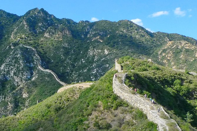 3-Day Private Hiking Adventure on the Great Wall: Gubeikou, Jinshanling and Simatai - Jinshanling day two: the wall’s damage tells a human story