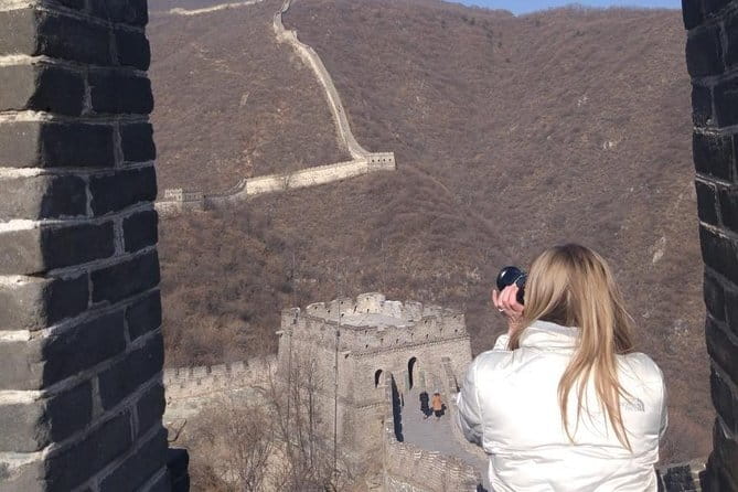 3-Days Classic Beijing Sightseeing Tour with Layover Airport Transfer Option - Day 1: Tiananmen Square, Forbidden City, and Jingshan Overlook