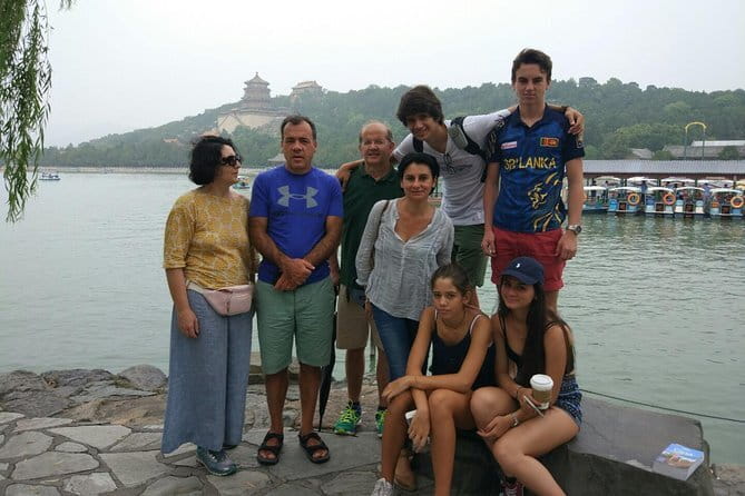 3-Days Classic Beijing Sightseeing Tour with Layover Airport Transfer Option - Hutong by Rickshaw, Temple of Heaven, and an Actual Beijing Dinner