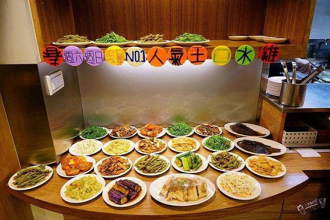 3-hour Morning/Afternoon Tea Tasting on Maliandao Street & Dimsum - From tea to dimsum: the included lunch that makes it feel like a real meal