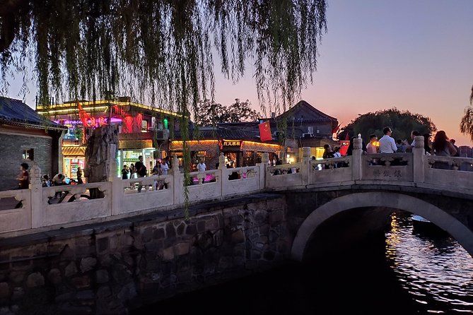 3-Hour Private Beijing Night Tour - Houhai Hutong and Bar Street: old lanes meet nightlife