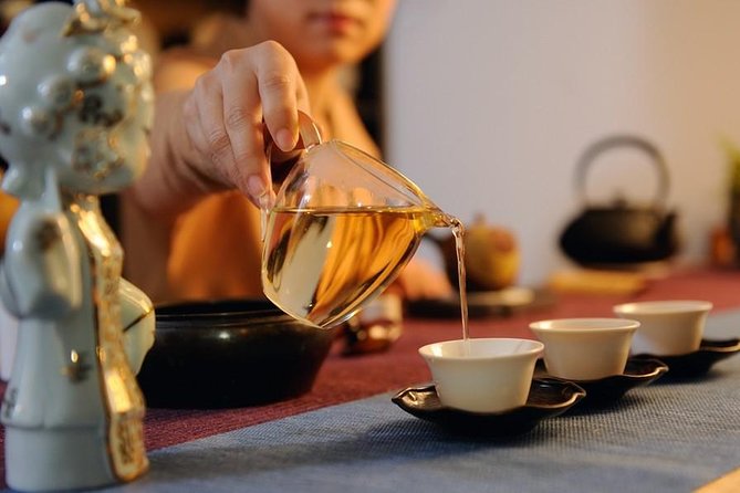 3-Hour Private Hutong Walking Tour with Drum Show at Drum Tower and Tea Tasting - Tea Tasting Inside the Bell Tower Tea House