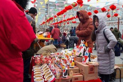 3-Hour Private Shopping Tour at Panjiayuan Market from Beijing