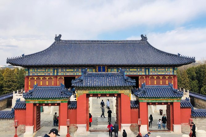 3-Hour Private Tour: Temple of Heaven and Lama Temple - Wudaoying Hutong: a short taste of old street life