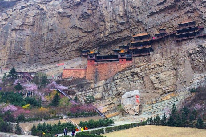 4-Day Unlimited Culture Tour to Datong Pingyao Xian from Beijing - Day 1 in Datong: Hanging Temple’s cliff setting plus Yungang Grottoes