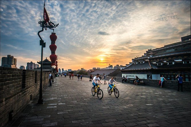 7 Days Private Tour of Beijing, Xian, Shanghai by Bullet Train - Tiananmen, Forbidden City, Temple of Heaven, and a Hutong detour
