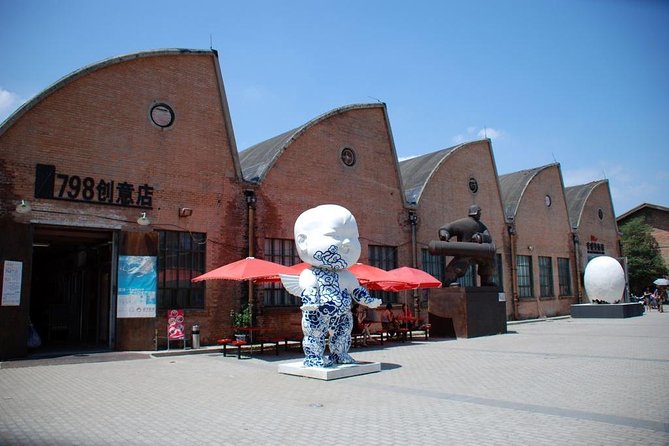 798 Art Zone, Panjiayuan Antique Market And Taikooli Private Driver Service - Panjiayuan Antique Market: Big Finds and Big Decisions
