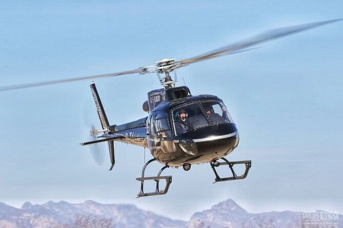 Aerial View of the Great Wall by Helicopter - Helicopter plus a real hike: why this combo works