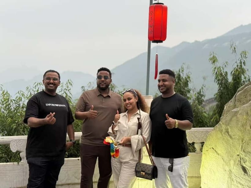 Afternoon Sightseeing Bus Guided Tour to Mutianyu Great Wall - Staying With the Guide in Crowded Sections