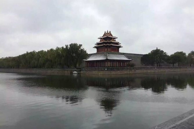 All-inclusive Day Tour: Tiananmen Square, Forbidden City & Ming Tombs with Lunch - Cable car or toboggan plus bottled water, the small inclusions that keep you comfortable