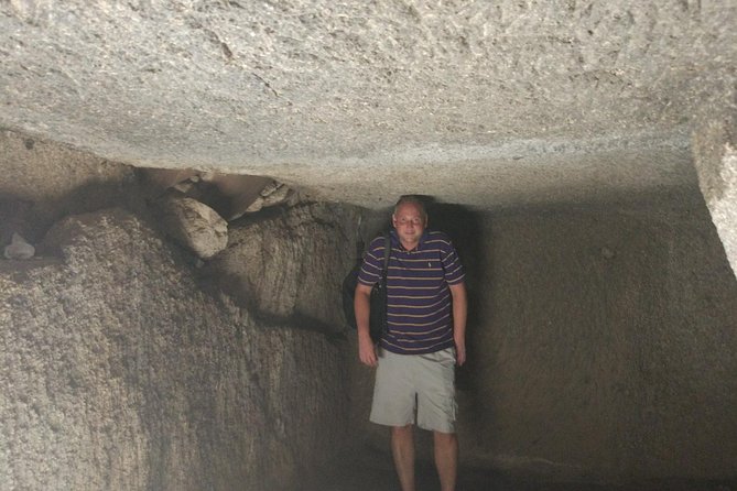 All-inclusive Day Tour to Ming Emperor's Tomb Sacred Path and Guyaju Dwelling - Lunch and the timing that keeps Guyaju from feeling rushed