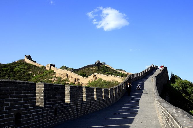 All-inclusive Private Day Tour to Longqingxia Gorge and Badaling Great Wall - A One-Day Mix of Longqingxia Gorge and Badaling Great Wall
