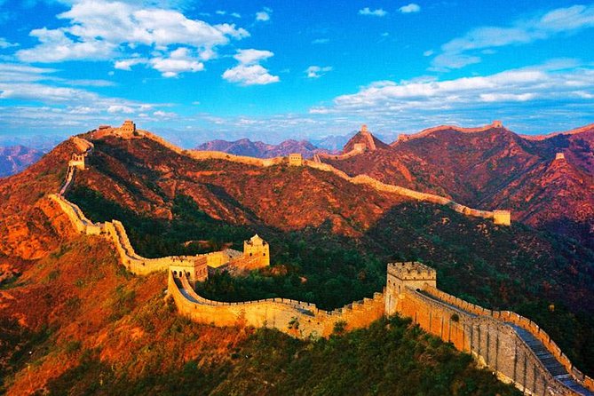 All-inclusive Private Day Tour to Longqingxia Gorge and Badaling Great Wall - Stop 1: Longqingxia Gorge Cruise, Dragon Body Escalator, and Cave Sights