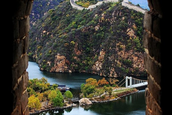 All Inclusive Private Hiking Tour from Huanghuacheng Water Great Wall to Xishuiyu - Huanghuacheng Great Wall: steep steps, hazardous feel, and a view worth the effort