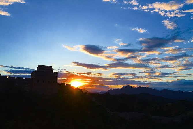All inclusive Private Sunset Walking Tour at Jinshanling Great Wall from Beijing - Why Jinshanling at sunset makes sense