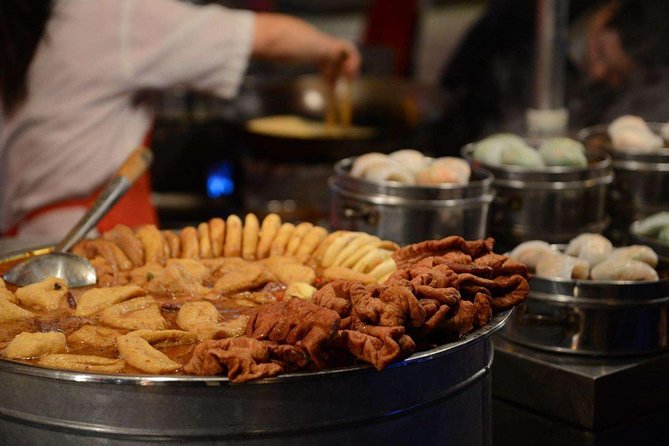 Amazing Food Challenge for Brave Man in Beijing - Key things that make this tour worth your time