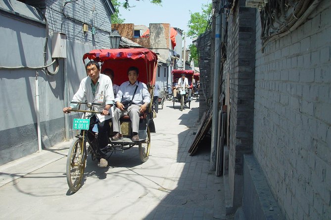 Beijing 2-Day Tours: Great Wall, Forbidden City & Top Highlights - Hutongs by rickshaw and Lama Temple’s old-world atmosphere