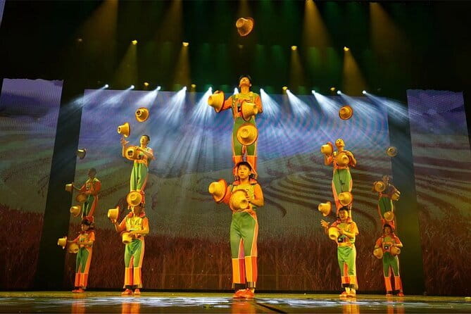 Beijing Acrobatic Show in Red Theater with Guide and Transfer - Who should book this Red Theatre acrobatics tour?