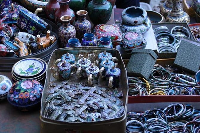 Beijing Antique Markerts Shopping Tour - Stop 1, Liulichang Antique Street and the lanes of old Beijing