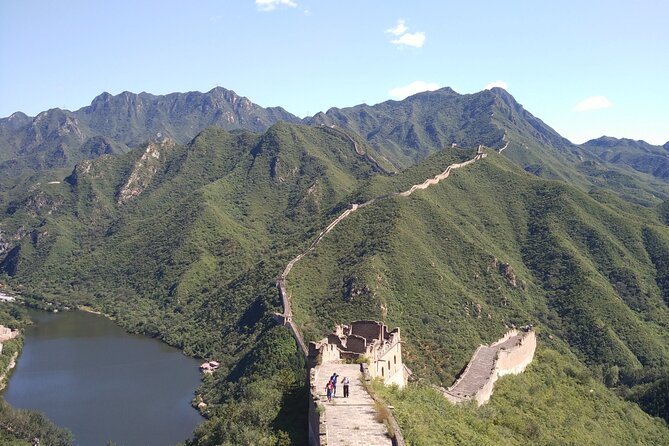 Beijing Badaling Wildlife Park & Juyongguan Great Wall Private Tour - Badaling Great Wall stop: what you see in about one hour