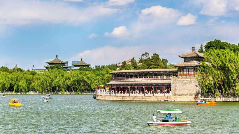Beijing: Beihai Park Entry Ticket & English PDF Guidebook - White Dagoba on Jade Island: The Iconic Stop You Will Want on Your List
