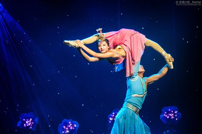 Beijing Evening Acrobatic Show in Red Theater + Private Transfer - The Red Theatre Acrobatics Night, What It Really Feels Like