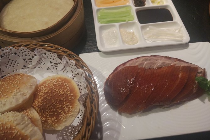 Beijing Evening Tour: Chaoyang Acrobatic Show with Peking Duck Dinner - A 4-hour Beijing night plan that keeps things simple