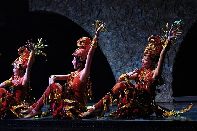 Beijing Golden Mask Dynasty Show Discount Tickets - Seating, crowds, and how the small theater affects your experience