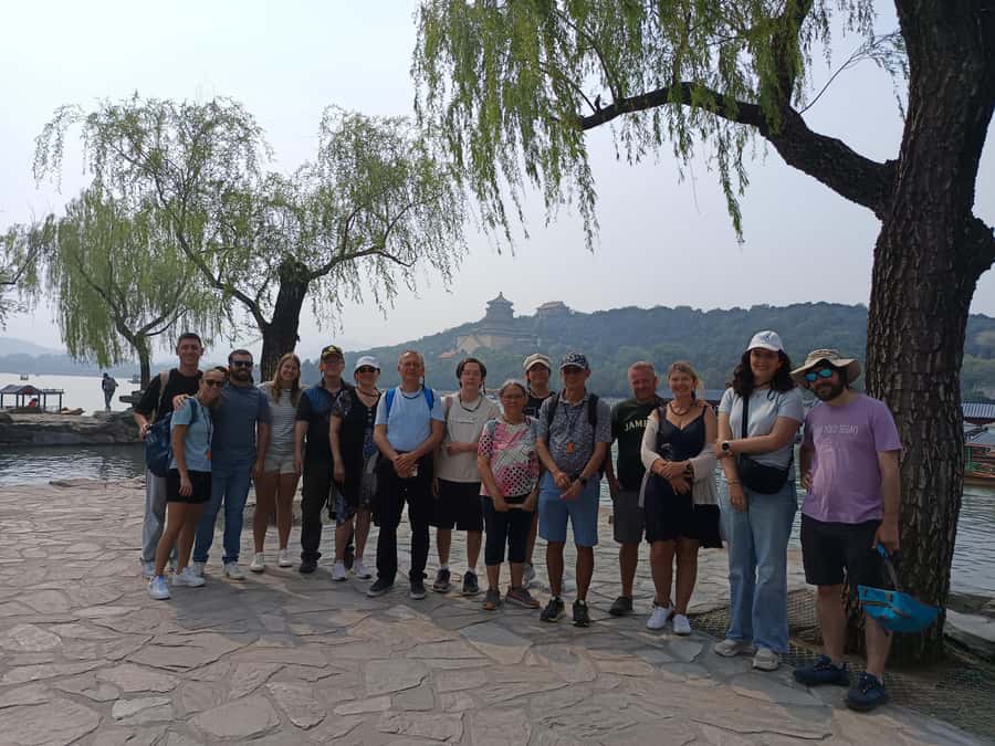 Beijing Great Wall Bus Tour with Multiple Route Options - Guide quality is a real part of the experience