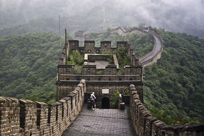 Beijing Group Coach Tour to Mutianyu Great Wall Without Lunch - Small group limits and why they matter on the wall
