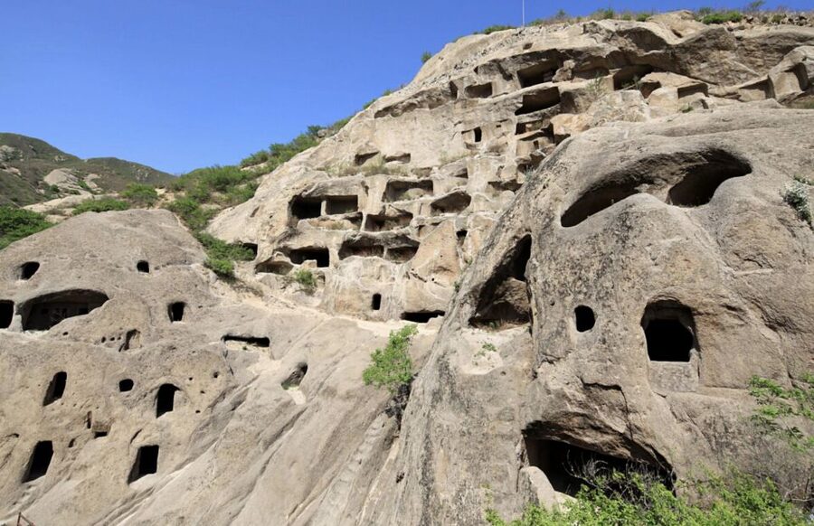 Beijing: Guyaju Cave Dwellings with Optional Visits - Entering Guyaju Geological Park: Caves, Views, and What You Can Learn