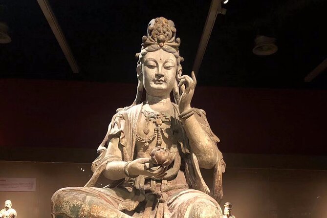 Beijing Half Day: National Museum of China In-depth Tour with Subway Transfer - When the museum is crowded, the guide becomes the real ticket