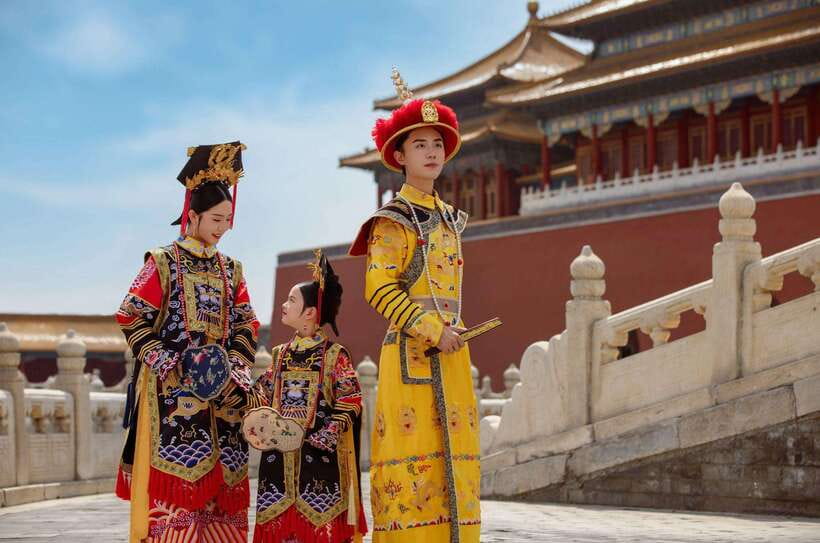 Beijing: Hanfu Experience & Photo Shoot – Family & Couples - The Photoshoot Outside the Forbidden City Moat: Where the Pictures Get Good
