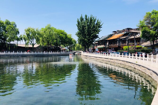 Beijing Hutong Tour - Qianmen Main Street Mall: the central axis in pedestrian form