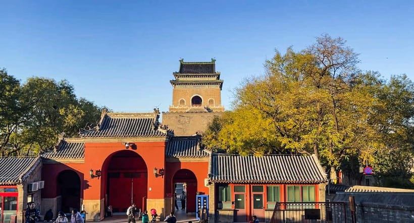 Beijing: Hutongs,Drum Tower & Shichahai Walk /Bike/Food Tour - Climbing Drum Tower: timekeeping you can feel in your legs