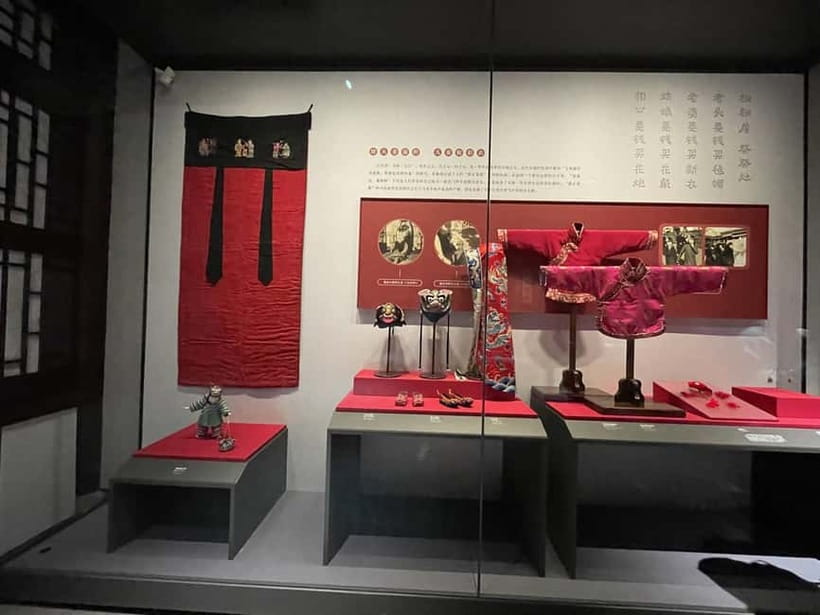 Beijing: Hutongs & Food & Culture Walking Tour - Rickshaw Ride and Home Visit: Extra Access, Extra Consideration