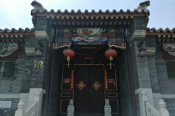 Beijing Hutongs Walking Tour - Qianhai and Houhai: Water Lanes and a Change of Tempo