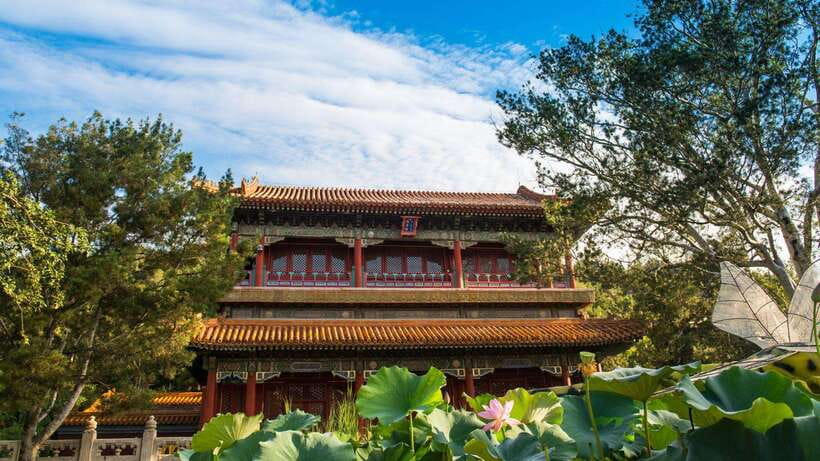 Beijing：Jingshan Park (Palace Museum Garden) Ticket - Prospect Hill: the climb that makes the Forbidden City feel real