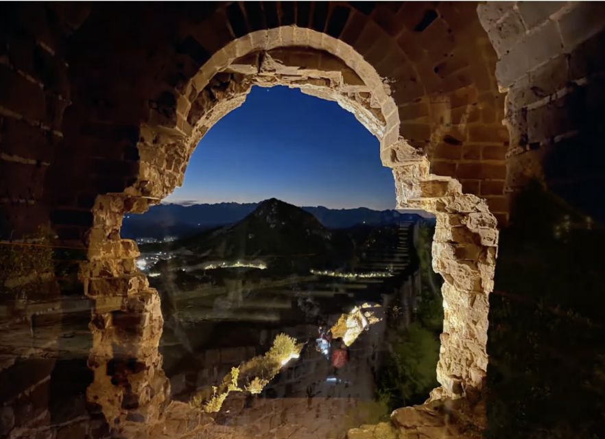 Beijing: Jinshanling and Simatai Wall&Gubei Watertown Tour - Key highlights to look for