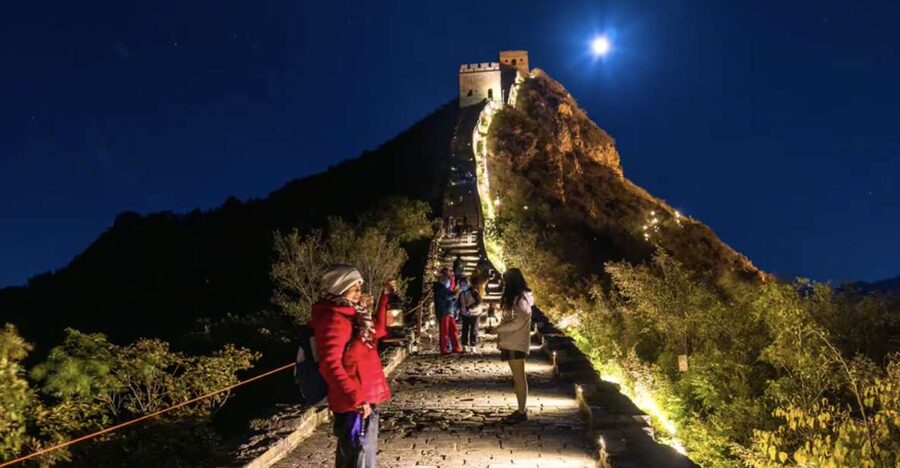 Beijing: Jinshanling and Simatai Wall&Gubei Watertown Tour - From Qianmen pickup to the first hike, how the day starts