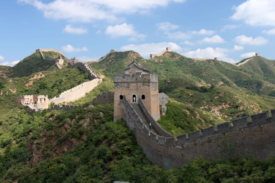 Beijing: Jinshanling and Simatai Wall&Gubei Watertown Tour - Jinshanling Great Wall: the quieter, more photogenic side of the Wall