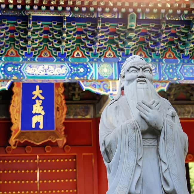 Beijing: Lama Temple and Hutong Alleyways Private Tour - Why Lama Temple and hutongs fit together so well