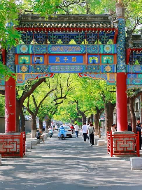 Beijing: Lama Temple and Hutong Alleyways Private Tour - Price and value at about $11 per person