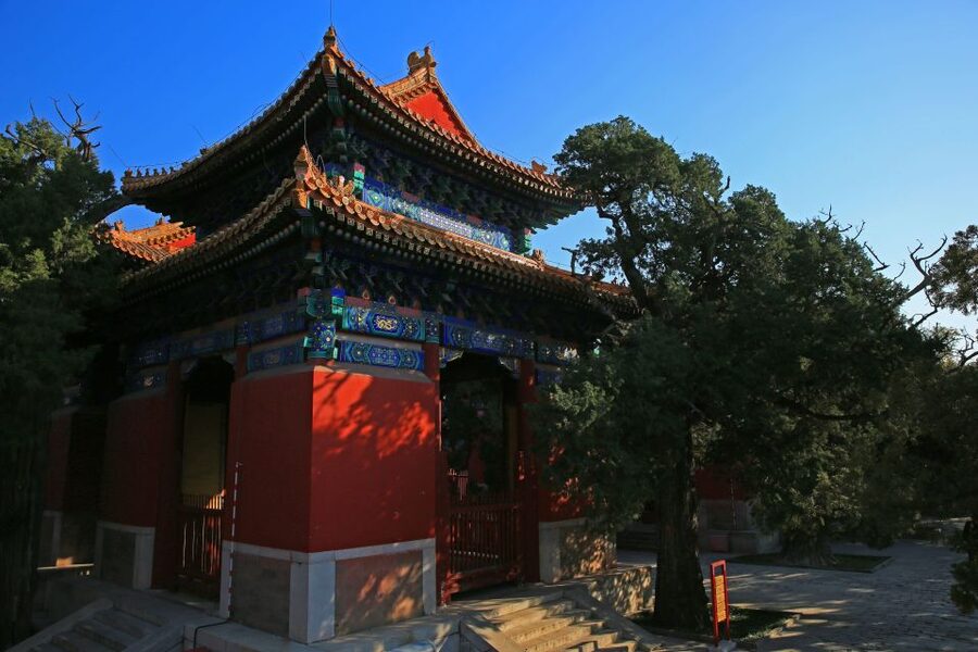 Beijing: Lama Temple, Confucius Temple and Guozijian Museum - Lama Temple: Sandalwood Awe and How Worship Works