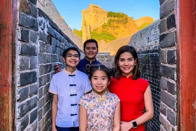 Beijing Layover Tour: Mutianyu Great Wall with English Driver - Choosing how you climb: chairlift, cable car, or a 40-minute walk